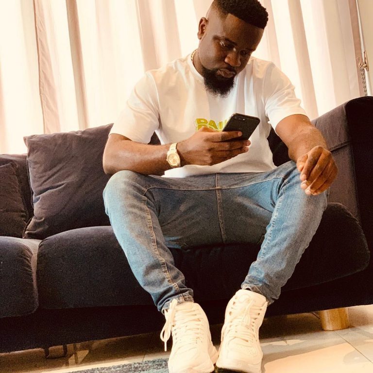 VGMA21: Sarkodie wins Best International Collaboration of the Year with “Lucky” ft Rudebwoy