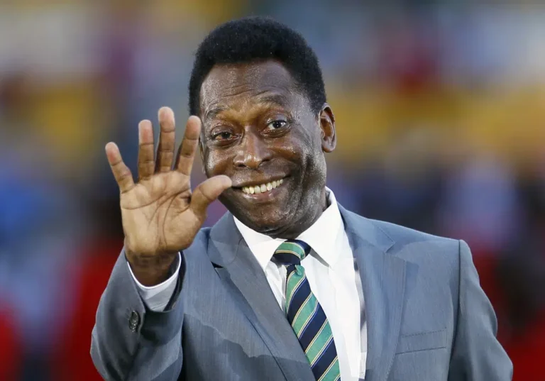 Pelé, Brazil’s mighty king of ‘beautiful game,’ has died