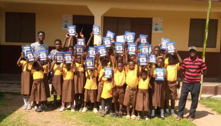 Viva Kiddikare – Agona Swedru Donates to Sasakwaa AEDA Basic School